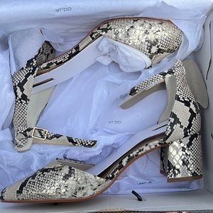 EUC Faux Snake Skin Aldo Heel
